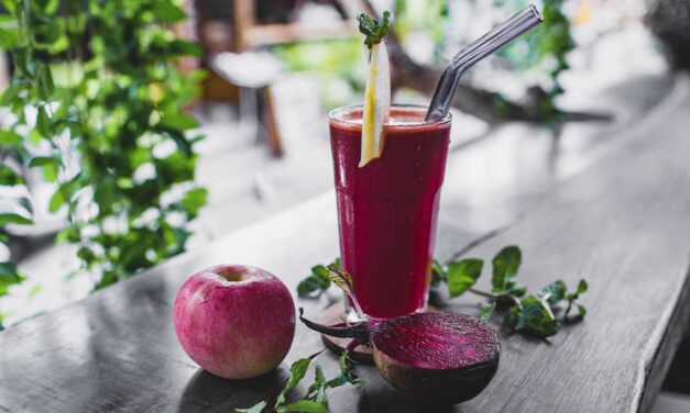How to Make Beetroot Detox Drink at Home