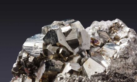 How to use Pyrite to Bring Abundance in Life